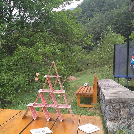 Taramour Cottages. Мойковац Екстер'єр фото