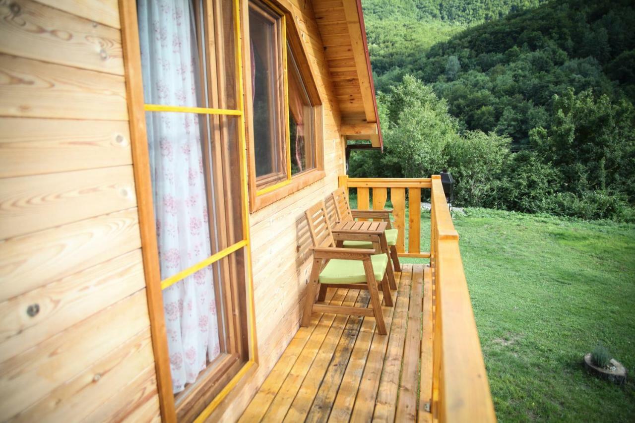 Taramour Cottages. Мойковац Екстер'єр фото