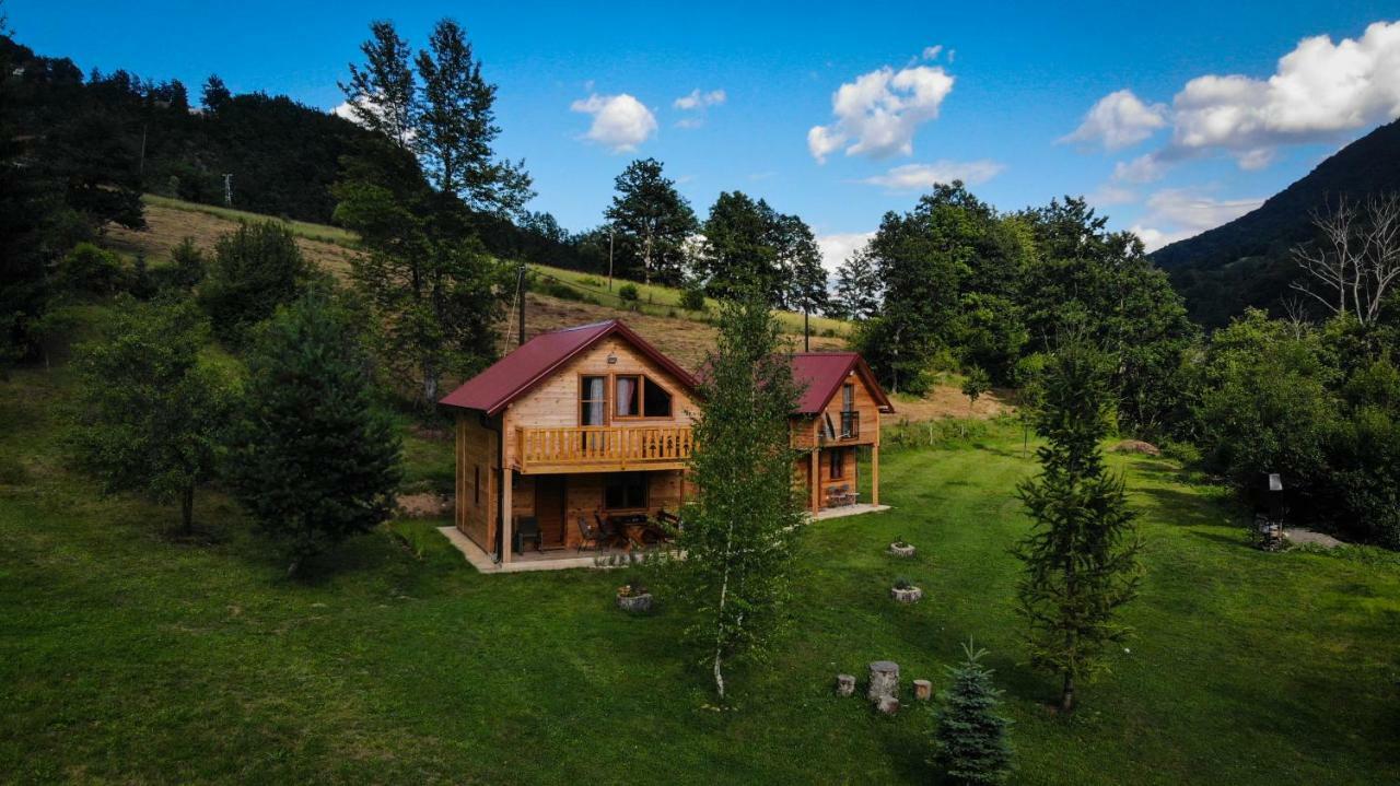 Taramour Cottages. Мойковац Екстер'єр фото