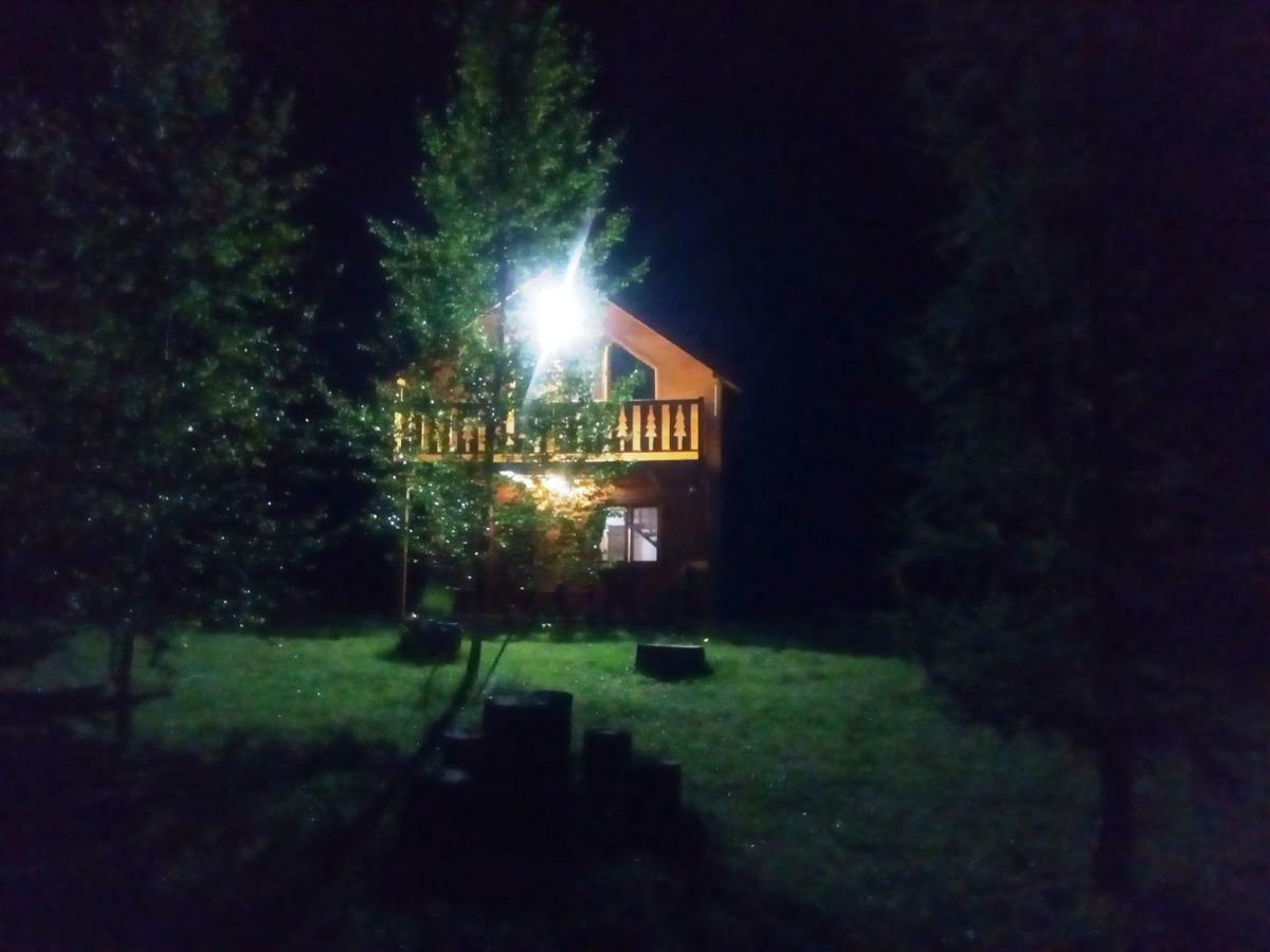 Taramour Cottages. Мойковац Екстер'єр фото